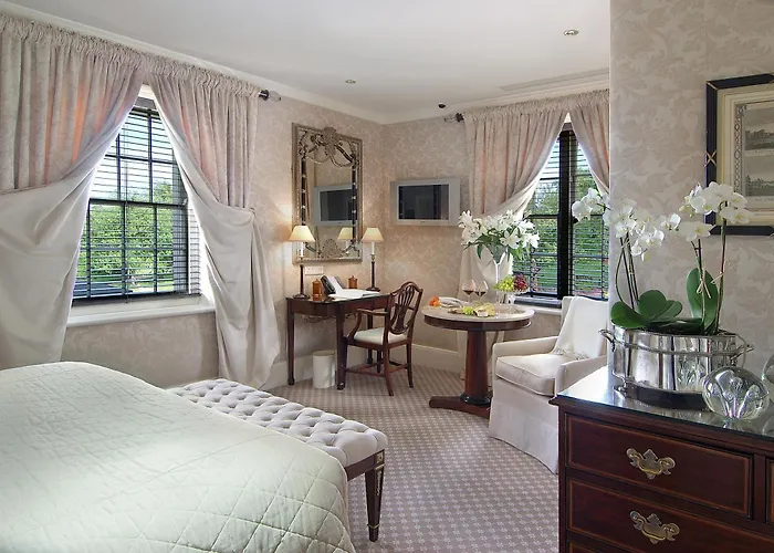 Summer Lodge Country House Hotel