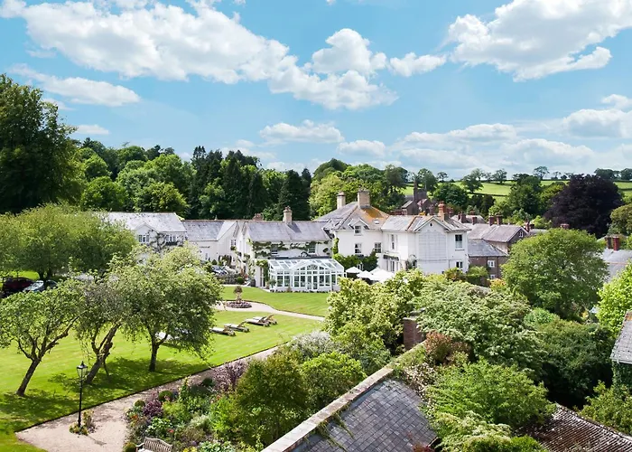 Summer Lodge Country House Hotel